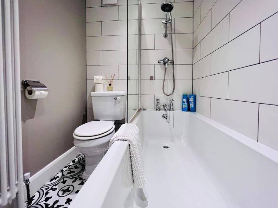 Smart-Home In Original Victorian Building Bristol Exterior photo